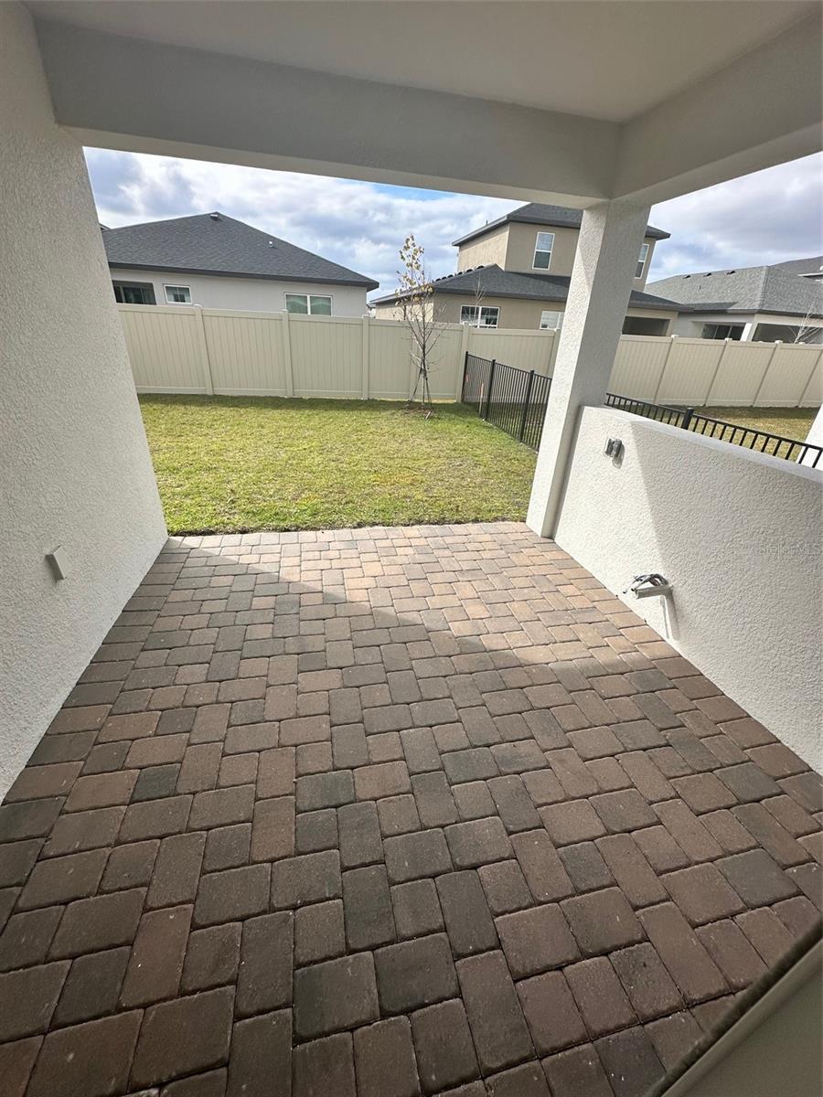 4934 SHADY PINES DRIVE