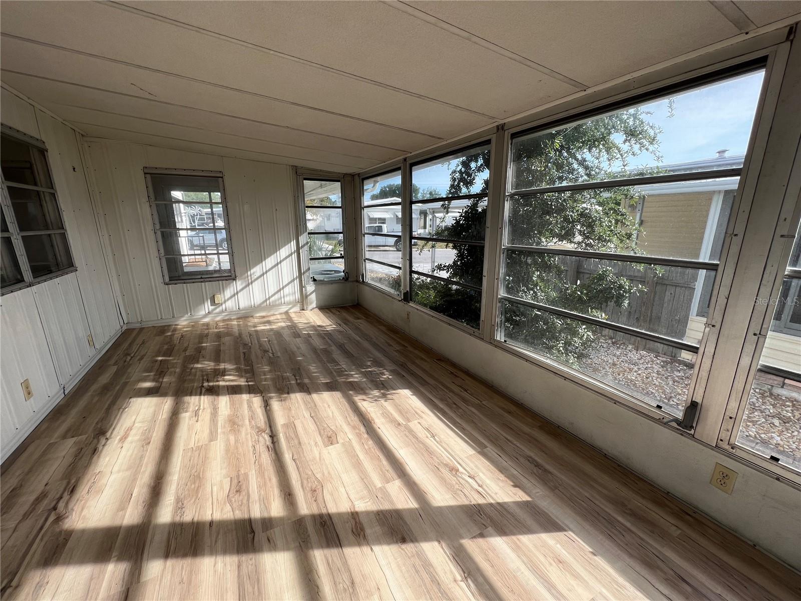 TRI-PAR ESTATES - Residential