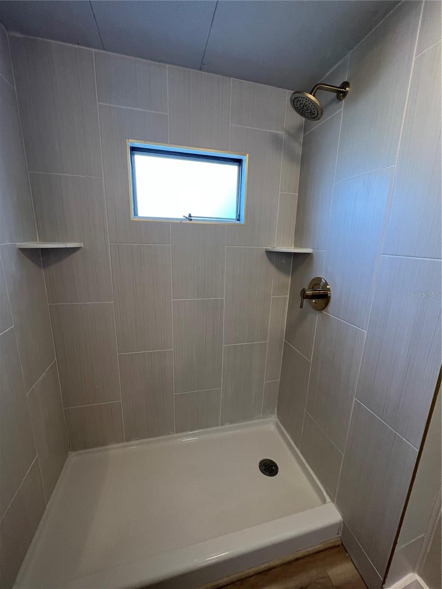 TRI-PAR ESTATES - Residential