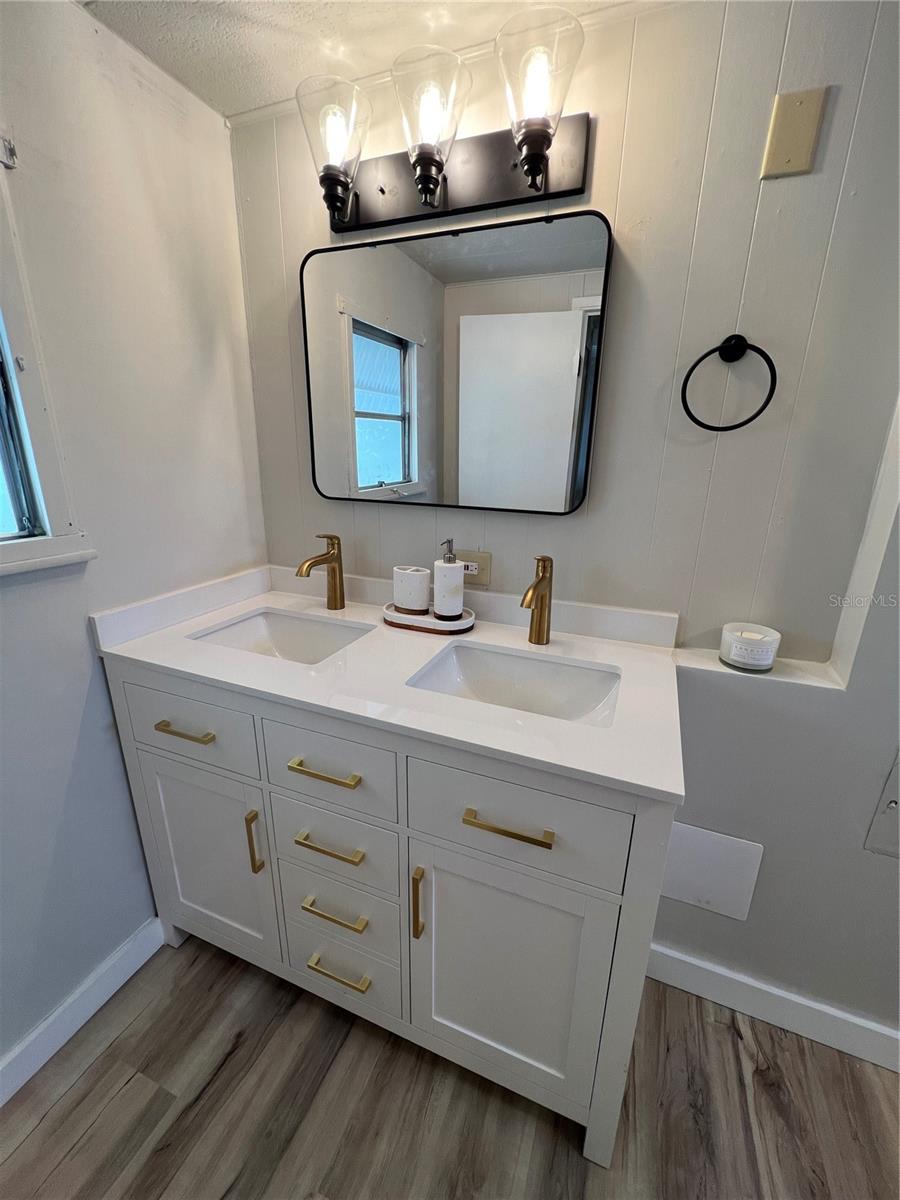 TRI-PAR ESTATES - Residential