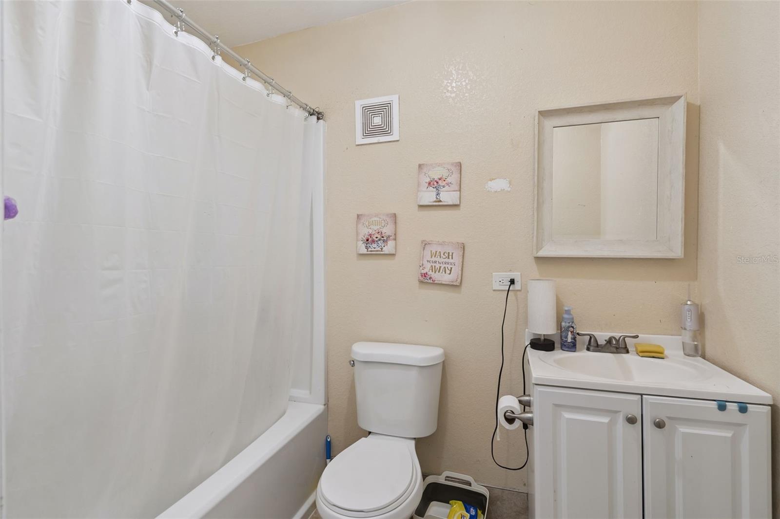 RICHMOND HEIGHTS - Residential