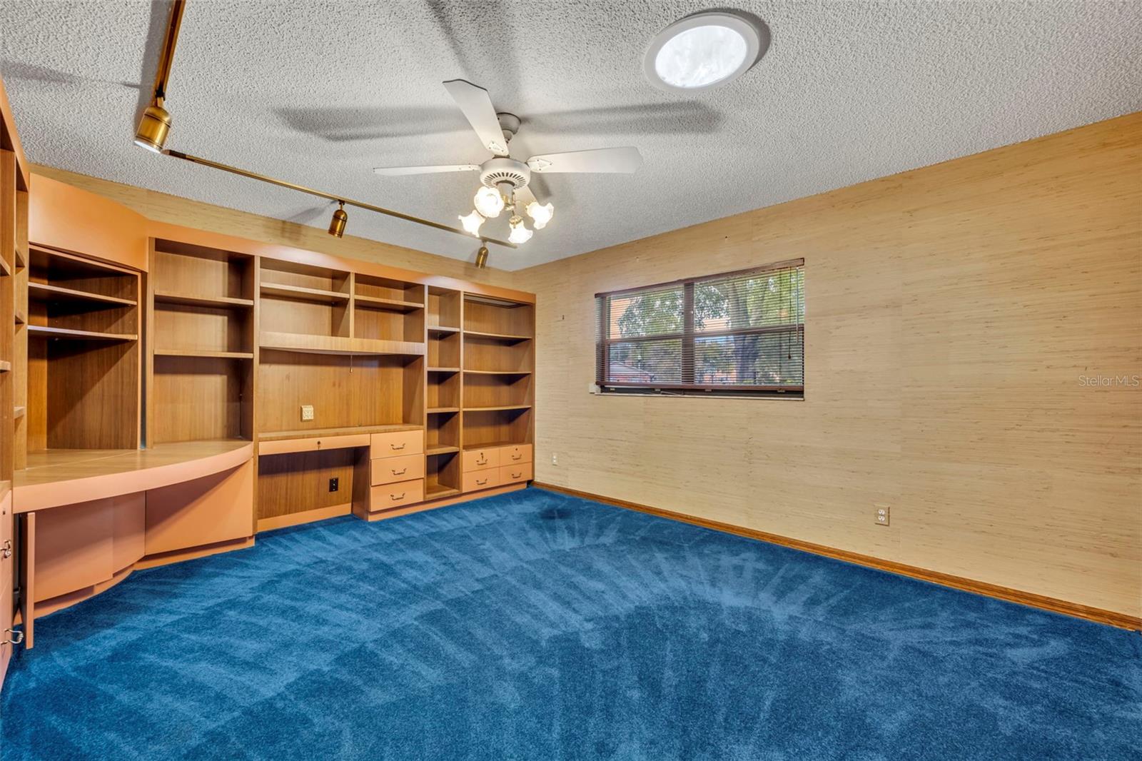 MAITLAND GROVE - Residential Lease