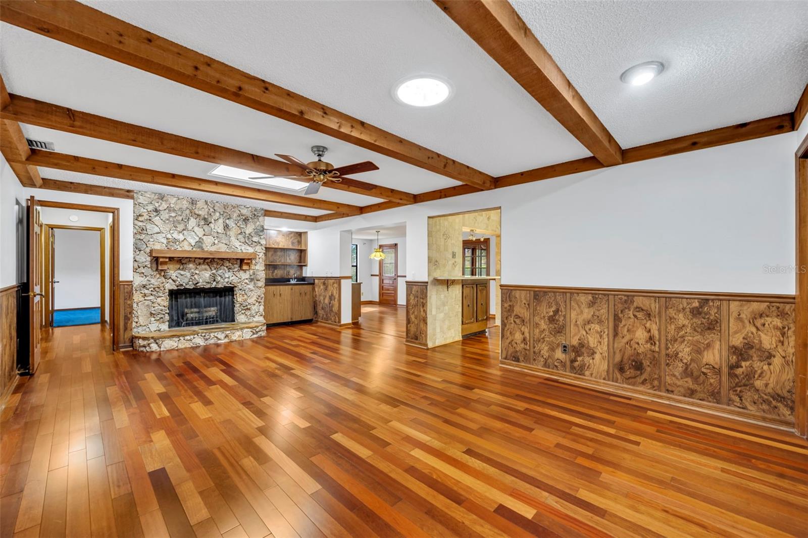 MAITLAND GROVE - Residential Lease