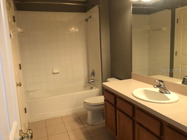NEW TWNHMS OF LAKEVIEW VILL - Residential Lease