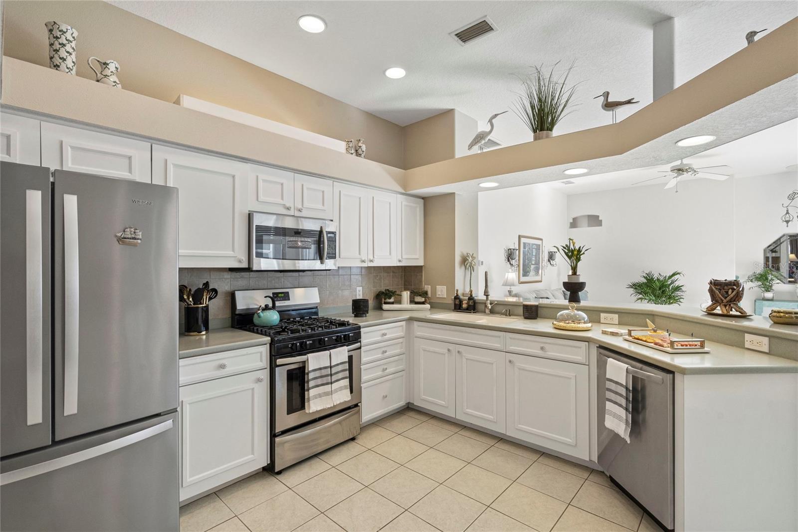 OLD GROVE AT GREENFIELD PH III-B - Residential