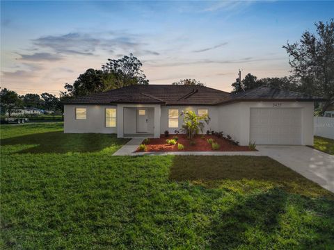 A home in LAKELAND