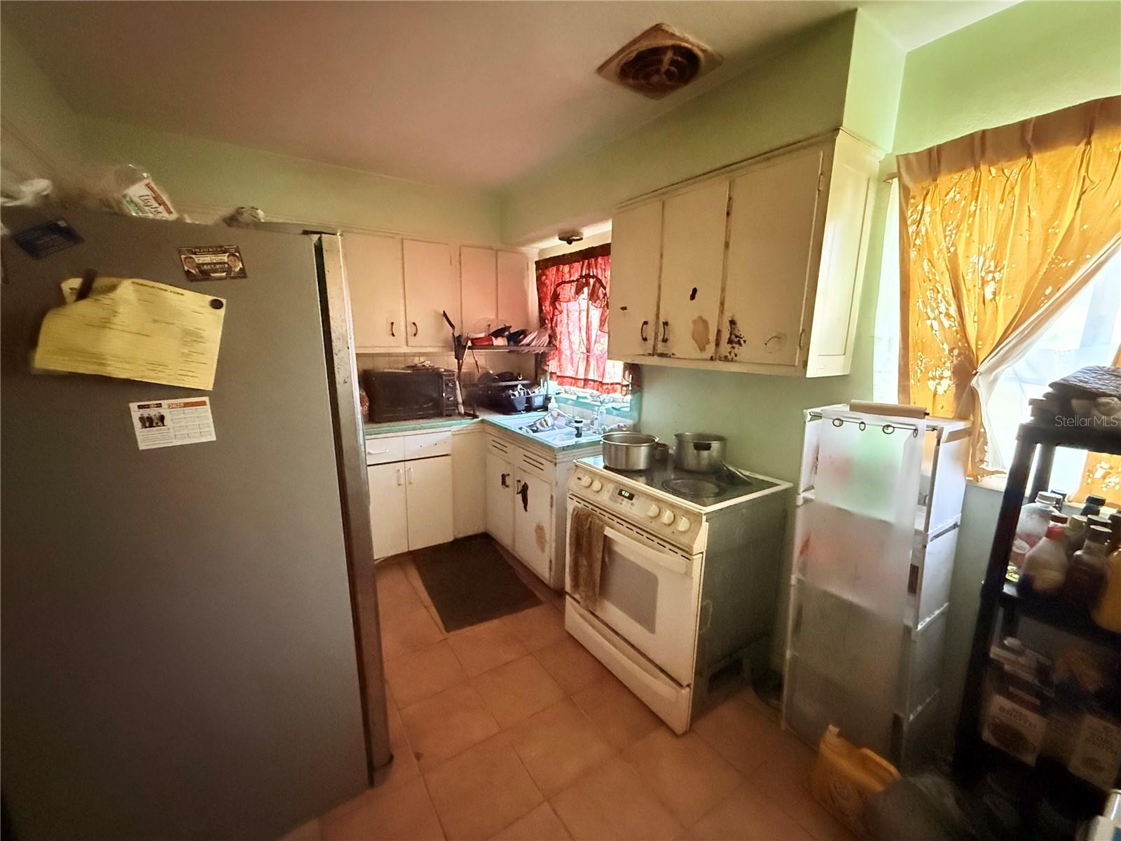 LAKESIDE 1ST ADD - Residential