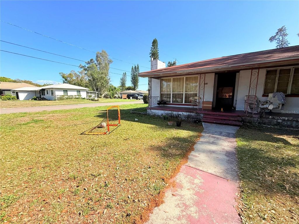 Photo of 1600 27th Avenue S, St Petersburg, FL 33712 (MLS # TB8485748)