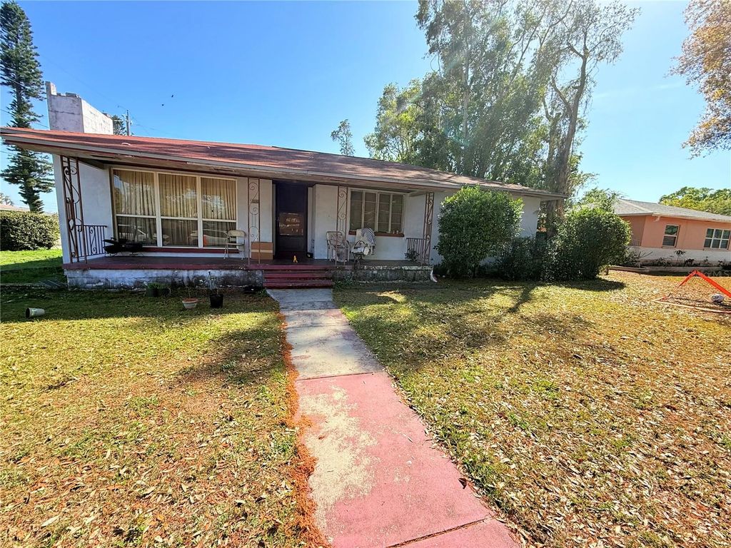 Photo of 1600 27th Avenue S, St Petersburg, FL 33712 (MLS # TB8485748)