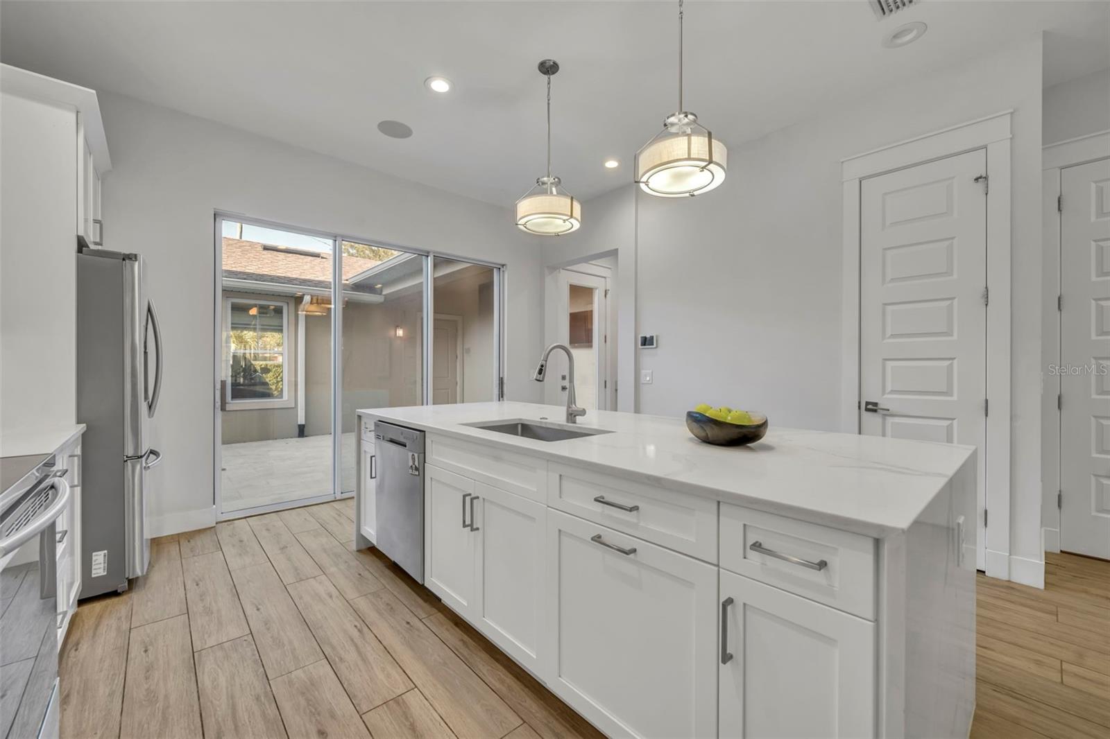 PARK SHORE - Residential