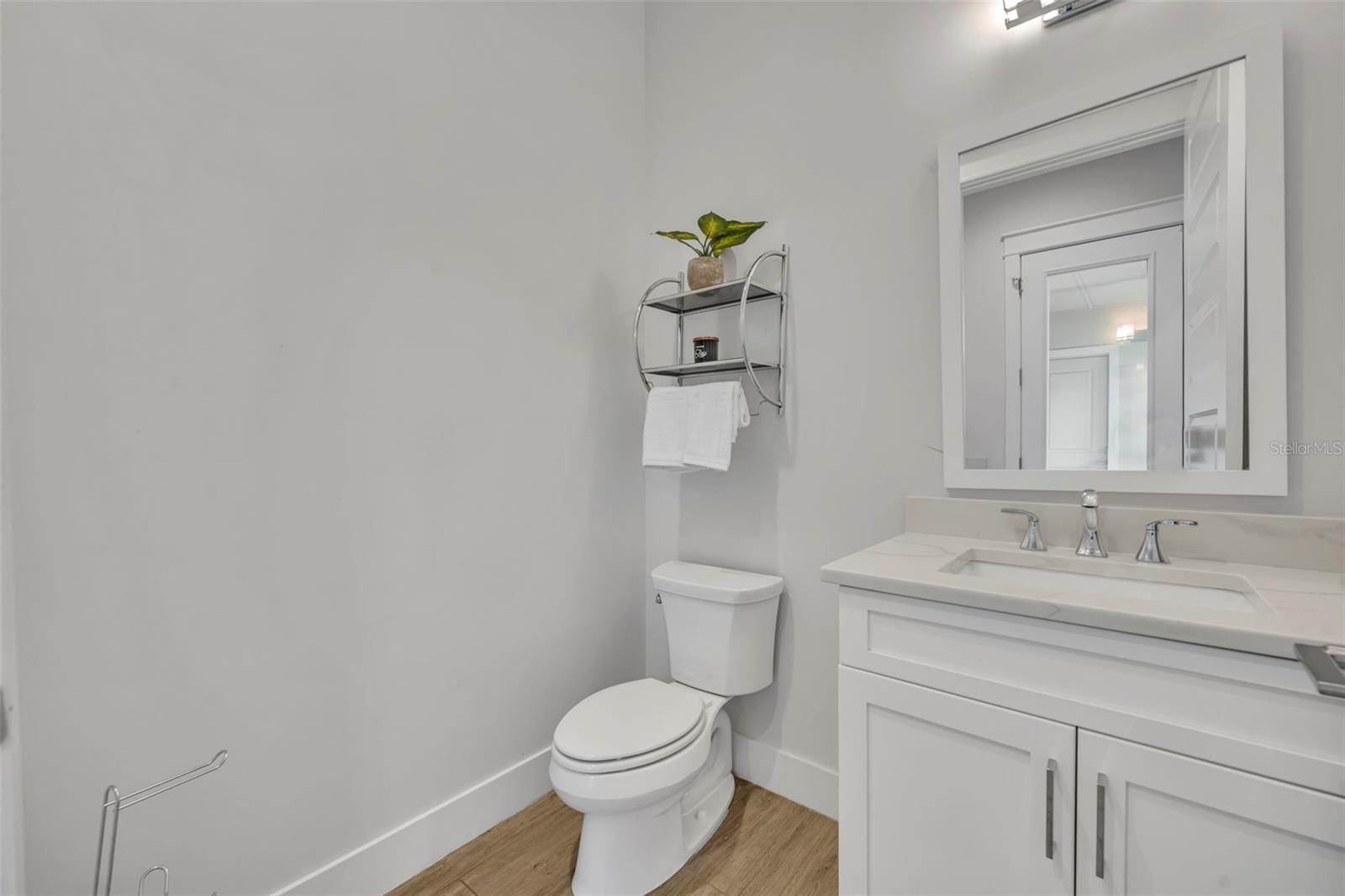 PARK SHORE - Residential