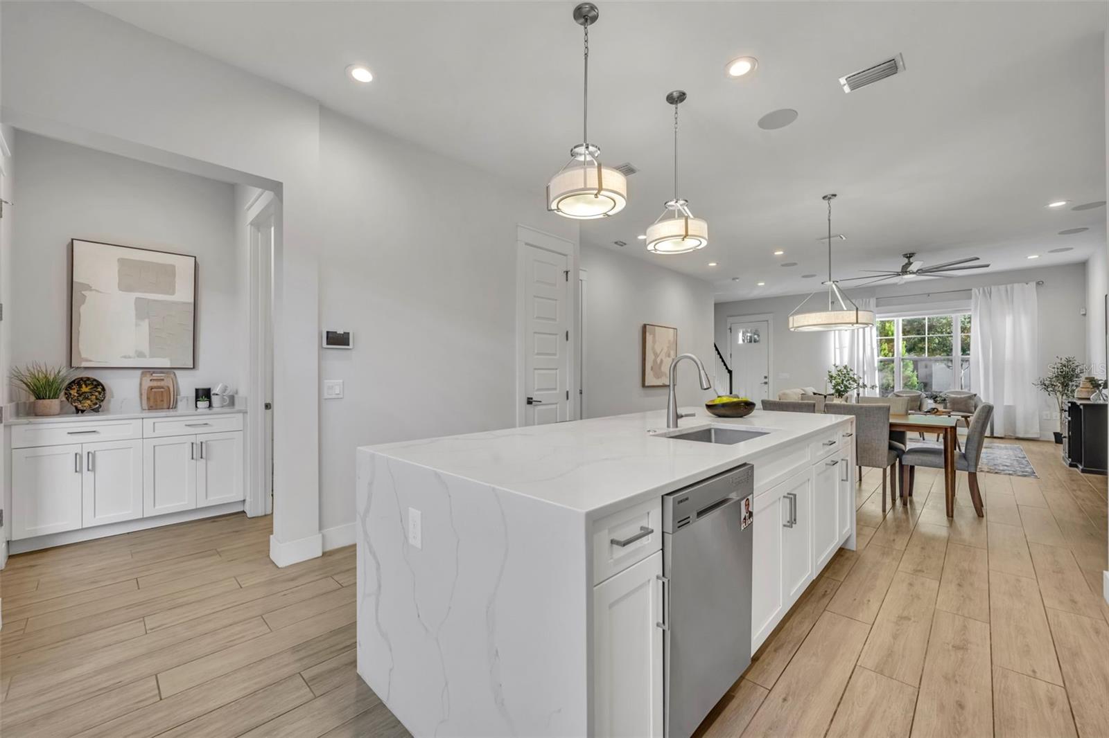 PARK SHORE - Residential