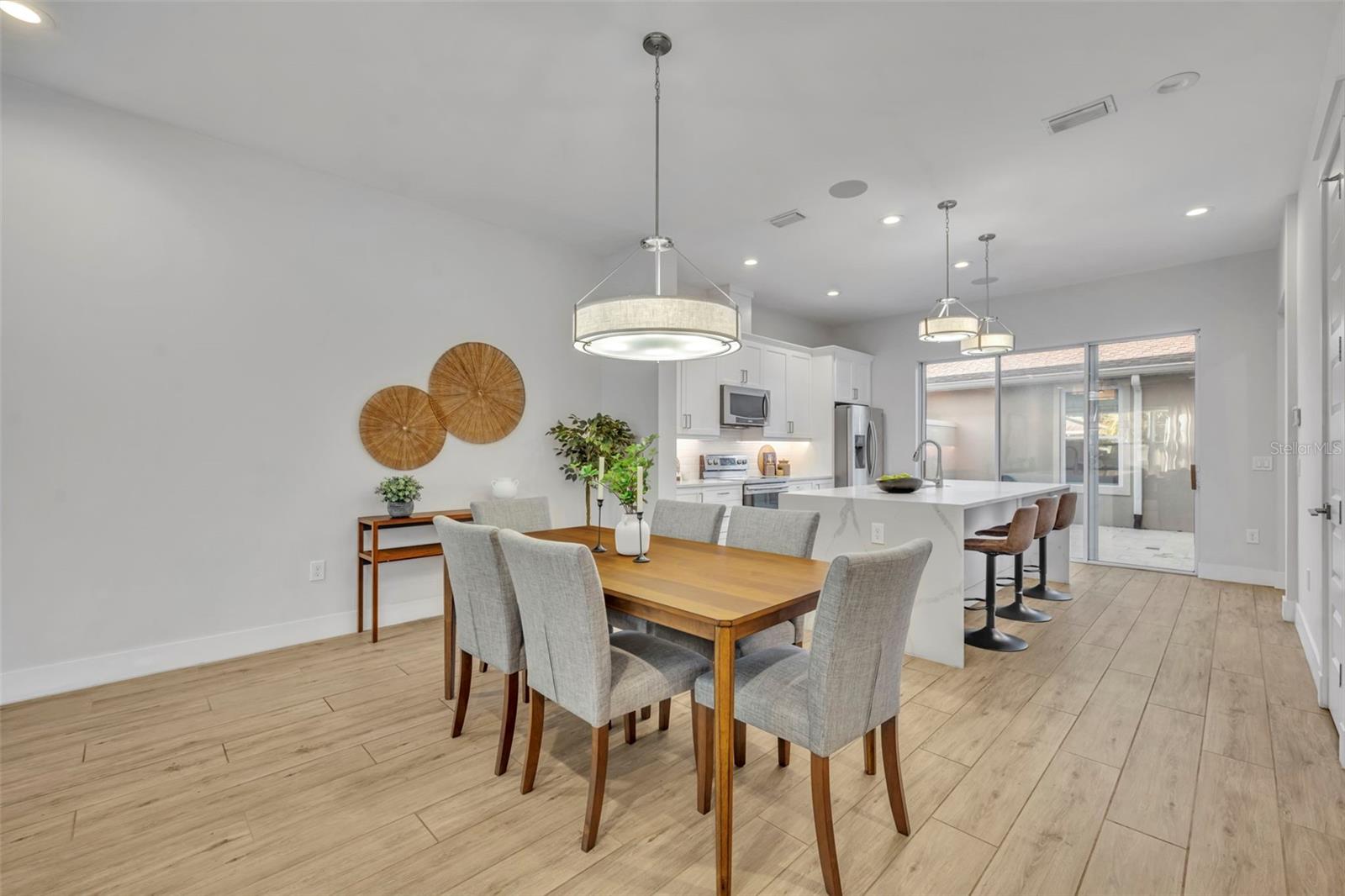 PARK SHORE - Residential