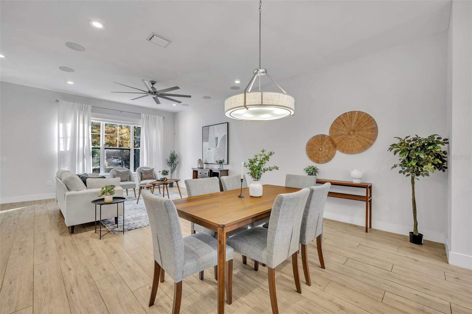 PARK SHORE - Residential