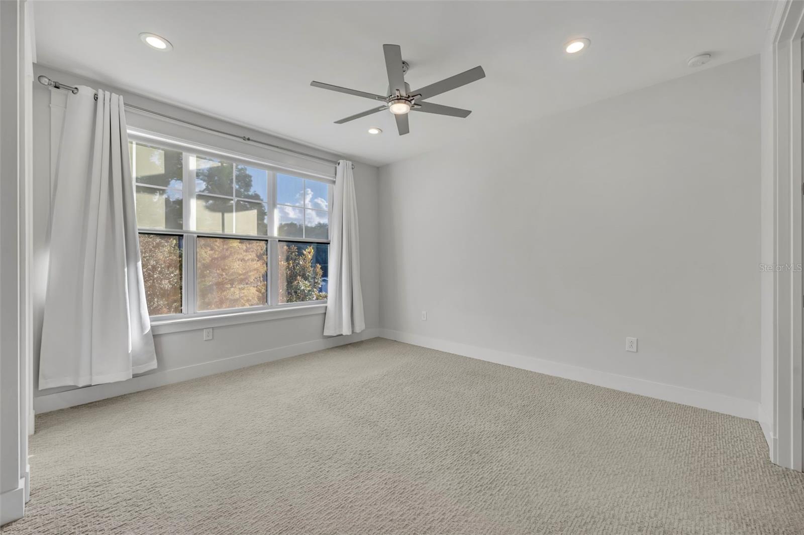 PARK SHORE - Residential