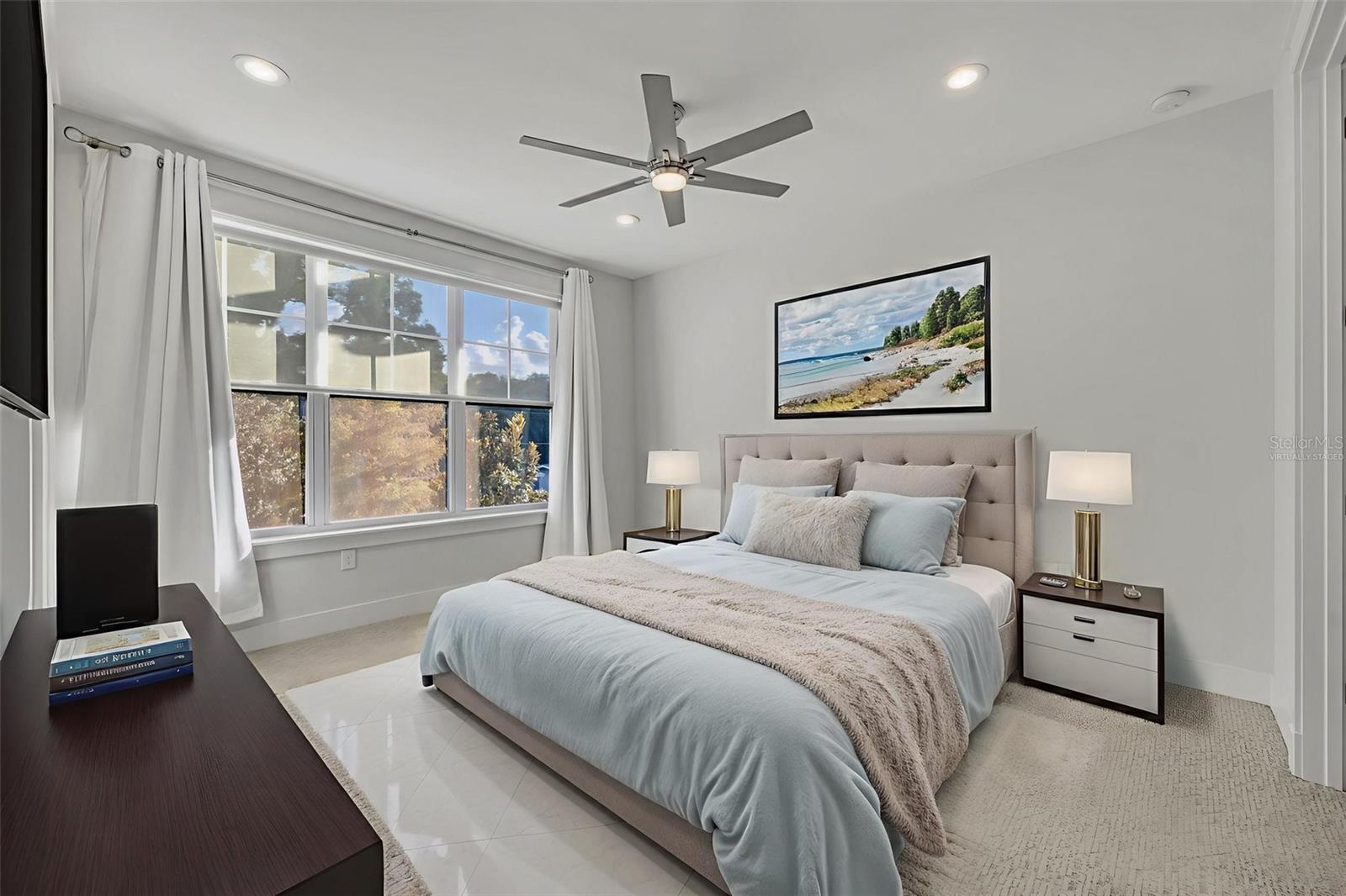 PARK SHORE - Residential