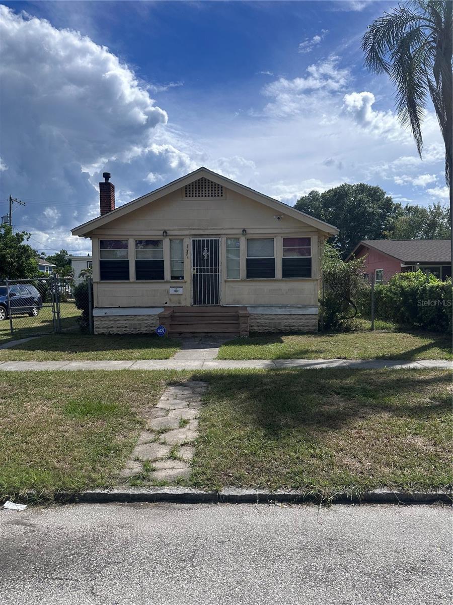 Photo of 1234 13th Avenue S, St Petersburg, FL 33705 (MLS # TB8556437)