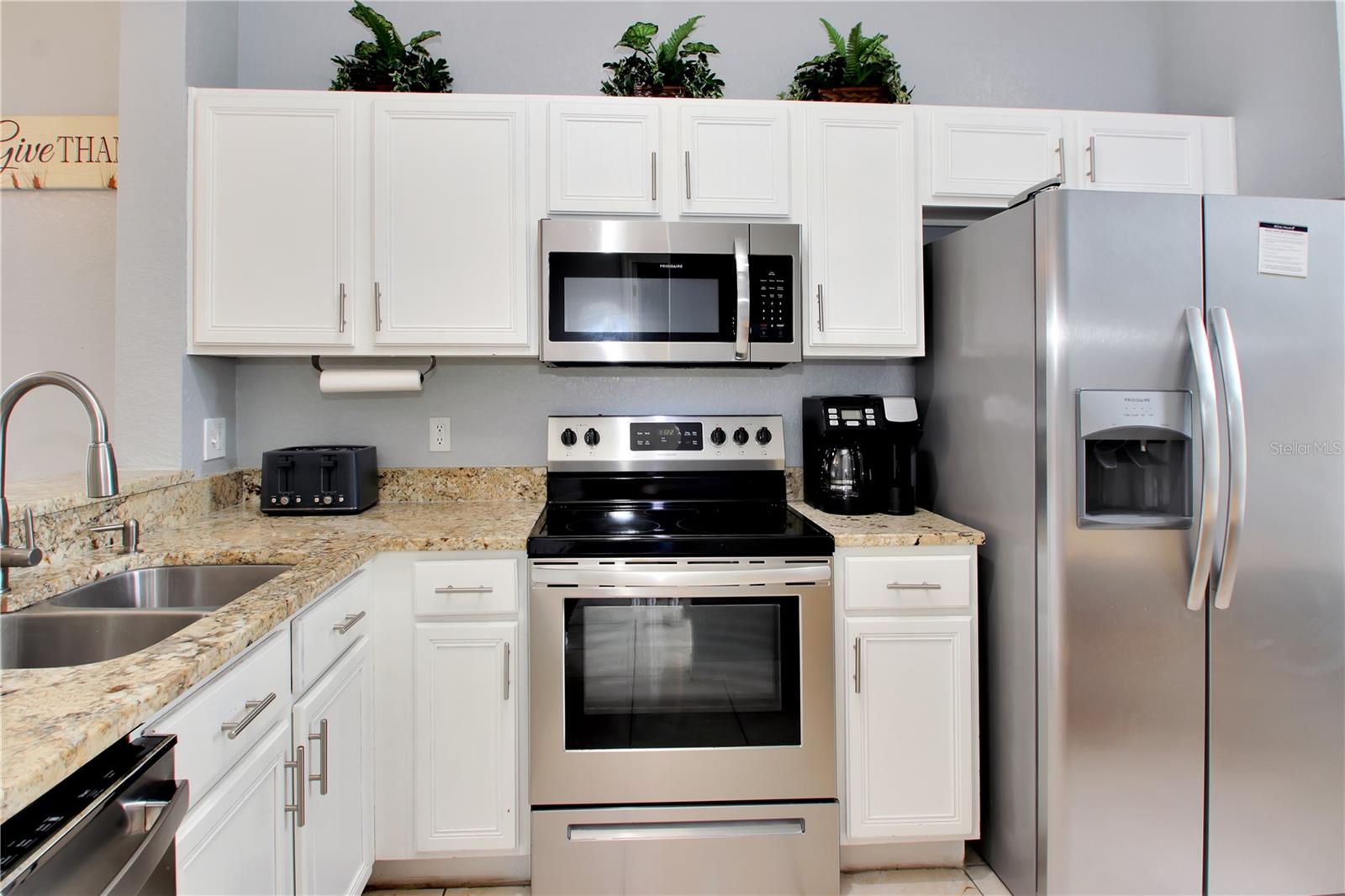 497 LA MIRAGE STREET