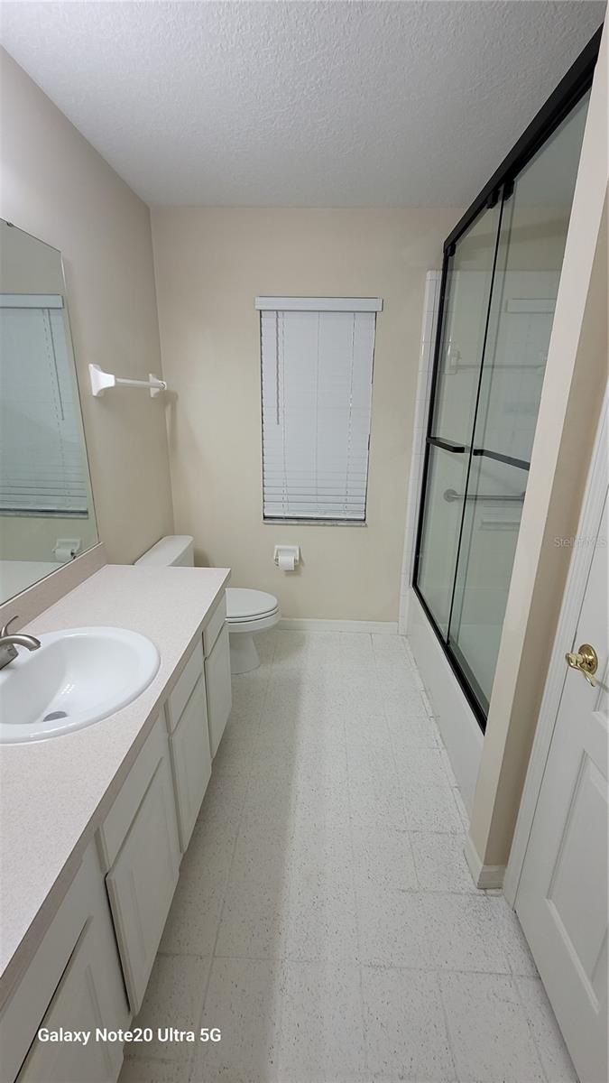 MONTCLAIR  PH I - Residential Lease