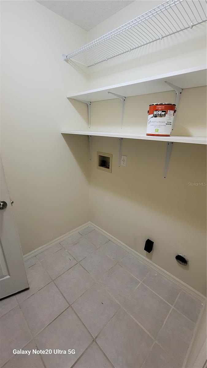 MONTCLAIR  PH I - Residential Lease