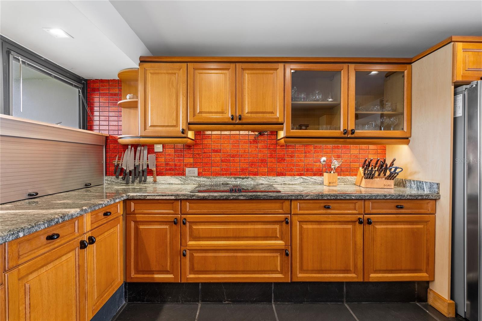 1920 PETUNIA ST., URB. SANTA MARIA - Residential