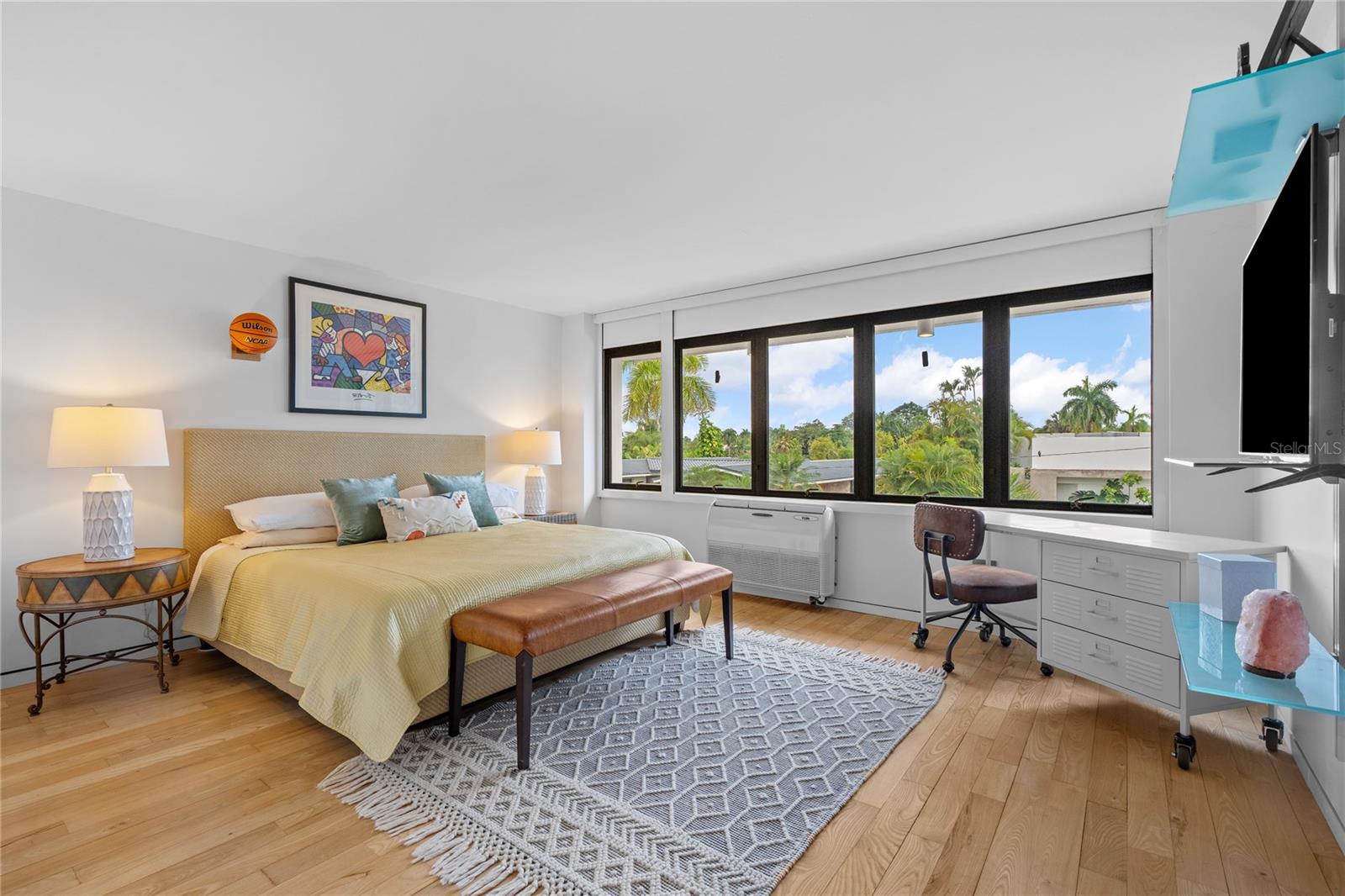 1920 PETUNIA ST., URB. SANTA MARIA - Residential
