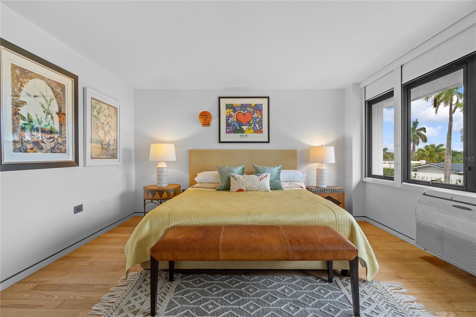 1920 PETUNIA ST., URB. SANTA MARIA - Residential