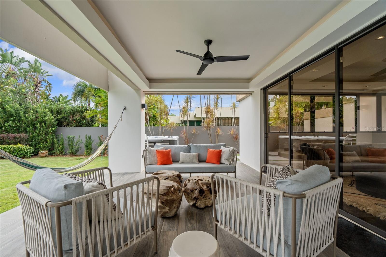 1920 PETUNIA ST., URB. SANTA MARIA - Residential