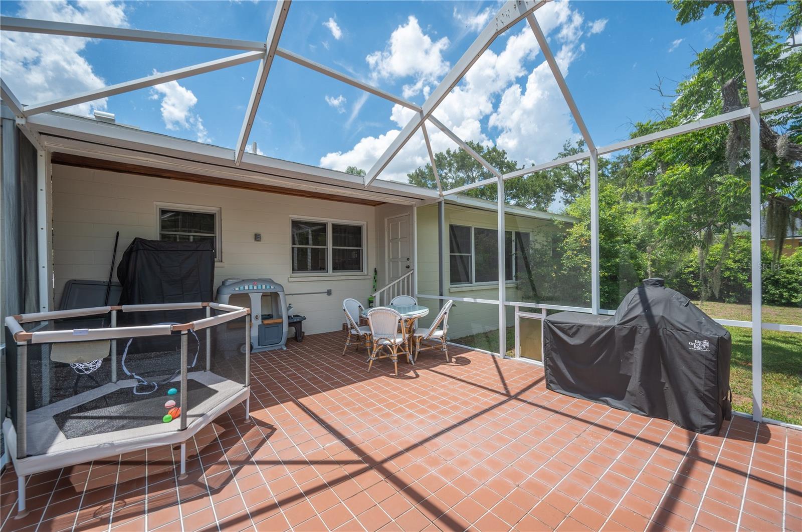 HAWTHORNE COURT RESUB - Residential