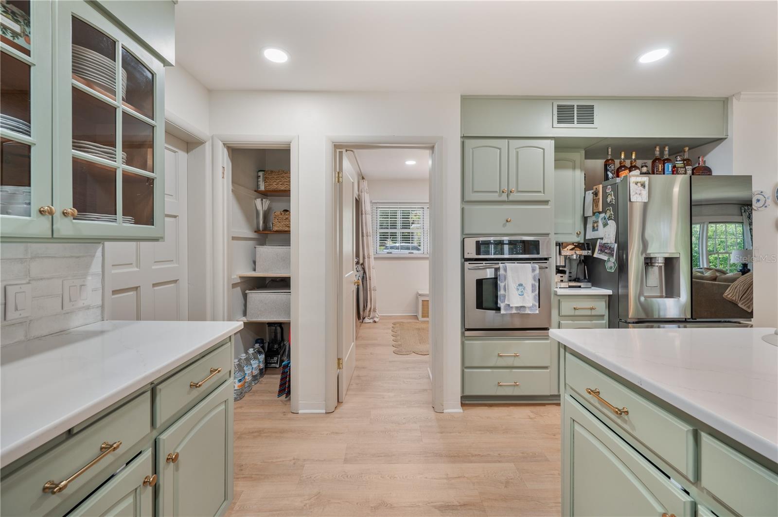 HAWTHORNE COURT RESUB - Residential