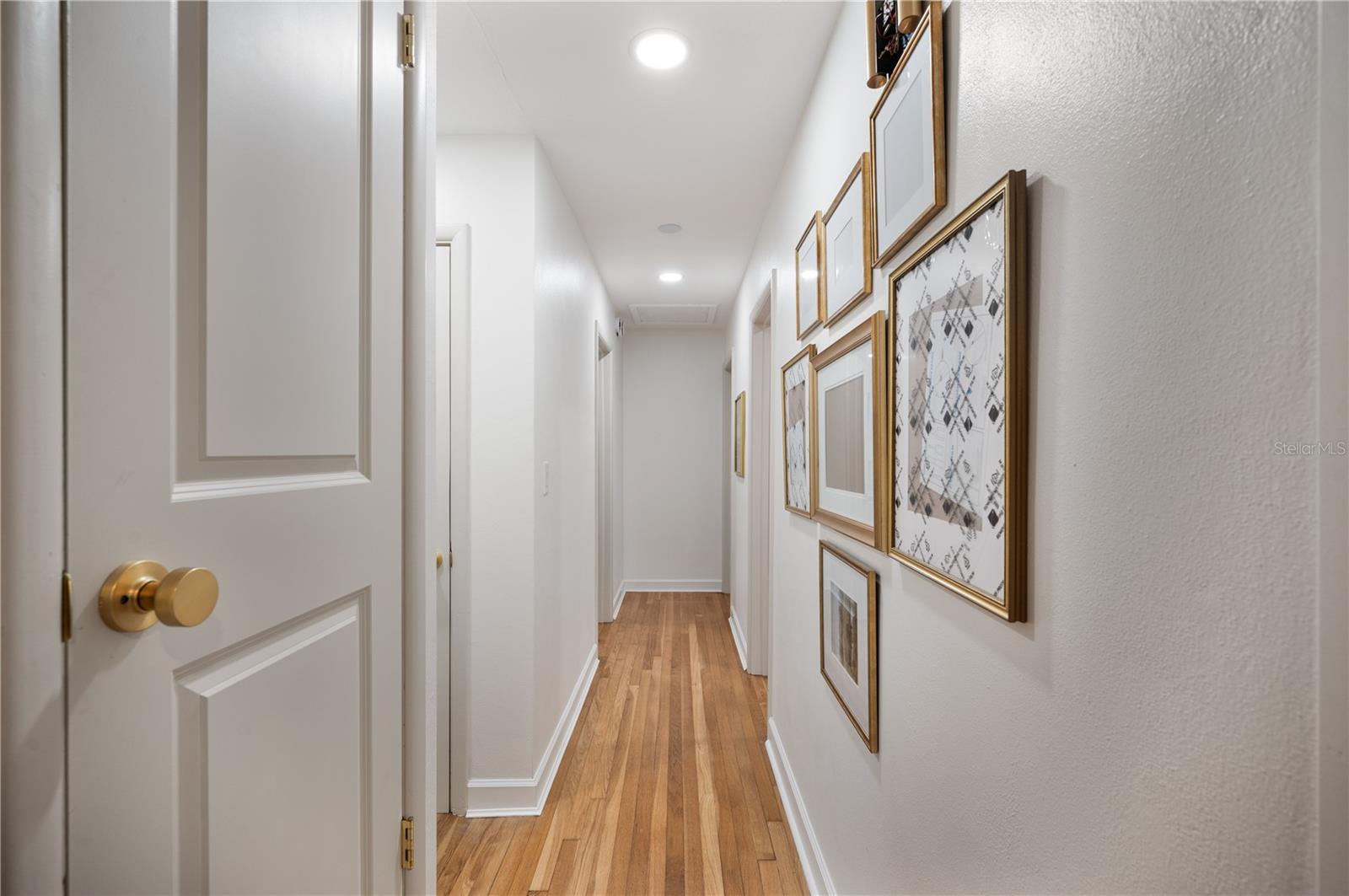 HAWTHORNE COURT RESUB - Residential