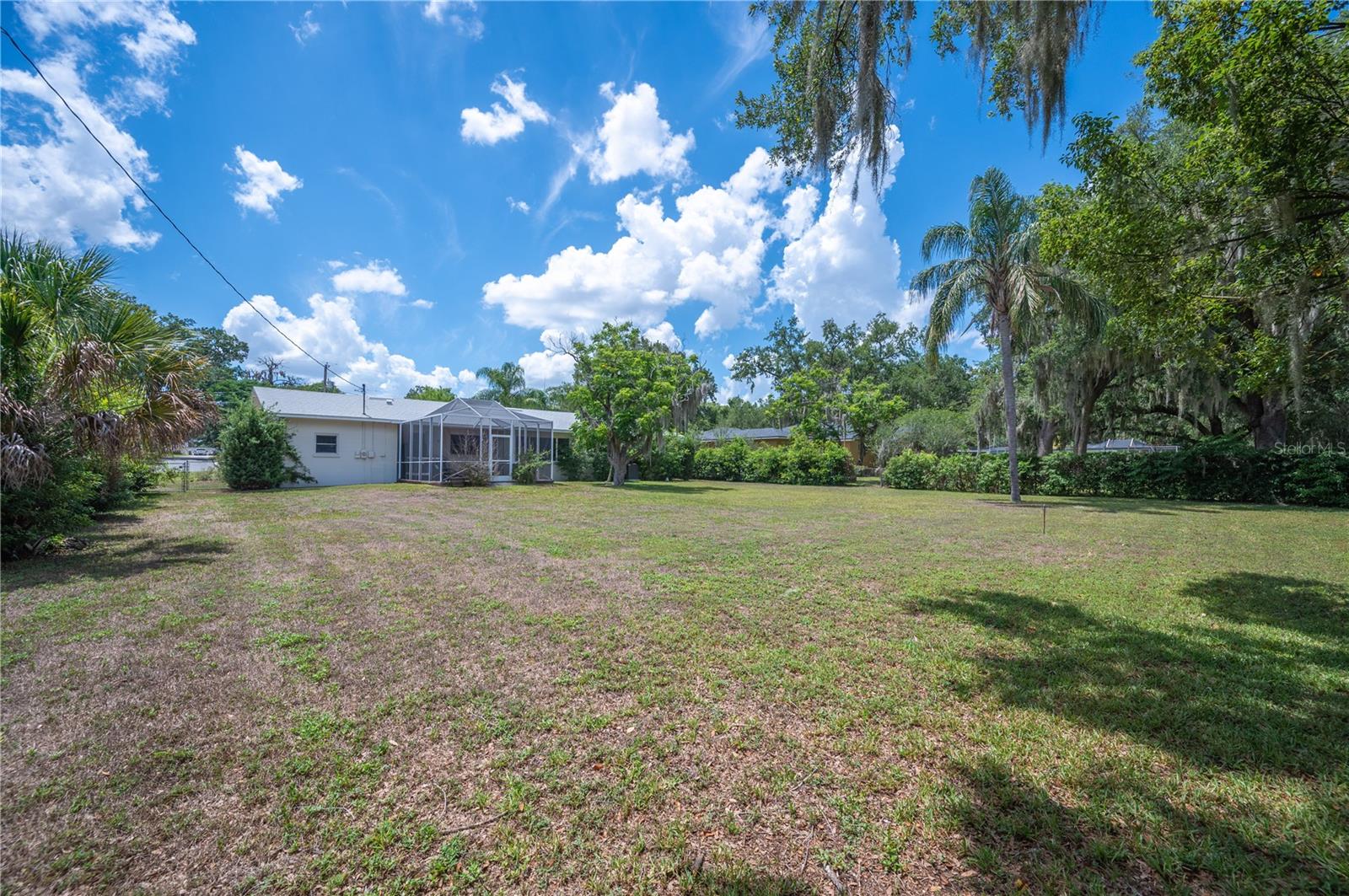 HAWTHORNE COURT RESUB - Residential