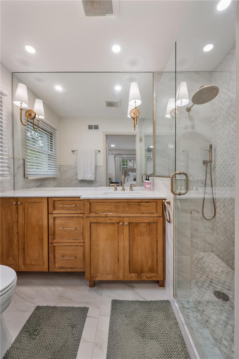 HAWTHORNE COURT RESUB - Residential