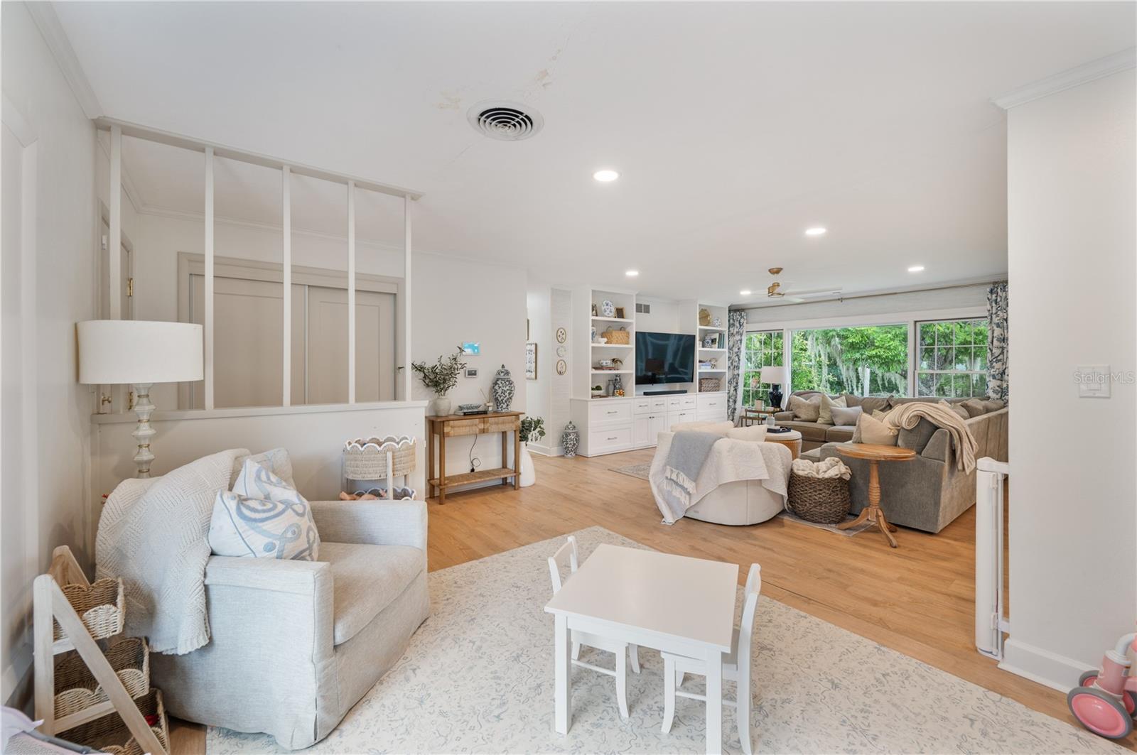 HAWTHORNE COURT RESUB - Residential