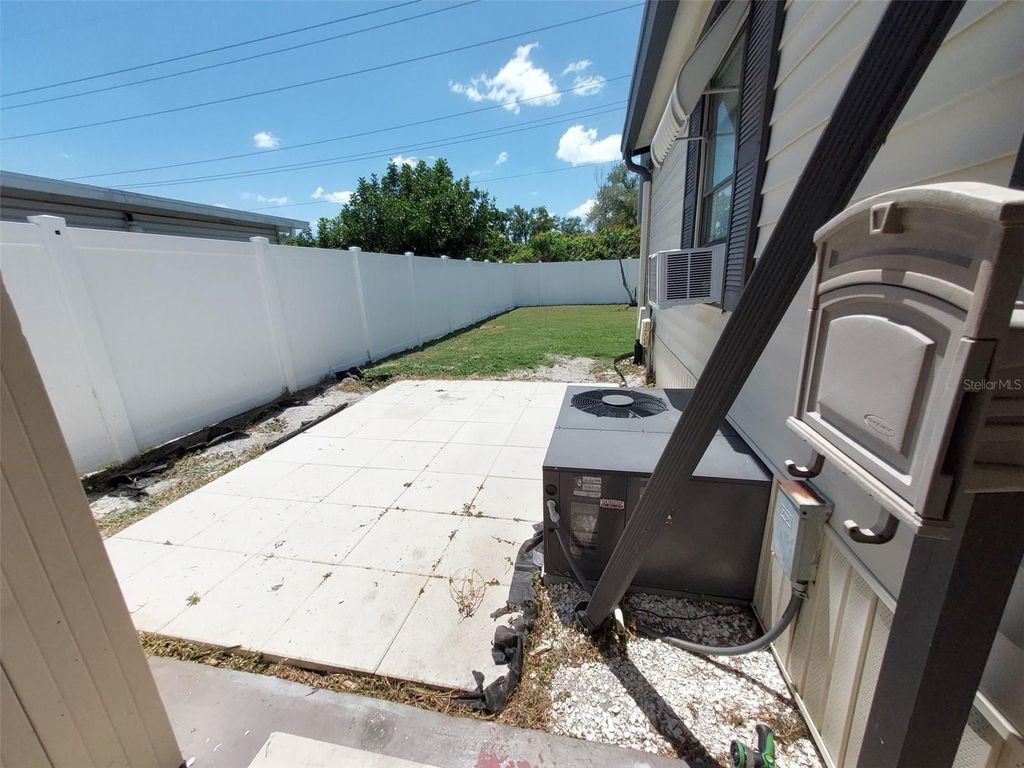 Photo of 302 52nd Avenue Terrace E, Bradenton, FL 34203 (MLS # TB8497034)