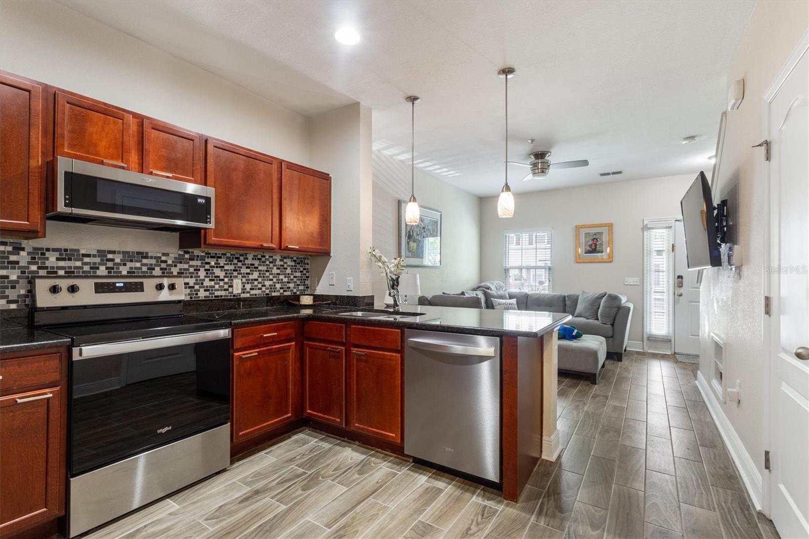 2926 SW 35TH PLACE 7