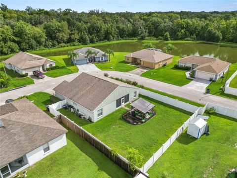 A home in LAKELAND