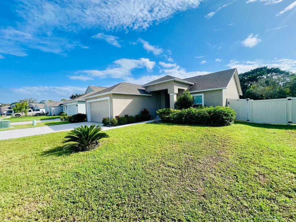 Photo of 276 Arbuthnot Street, Winter Haven, FL 33881 (MLS # R4910038)