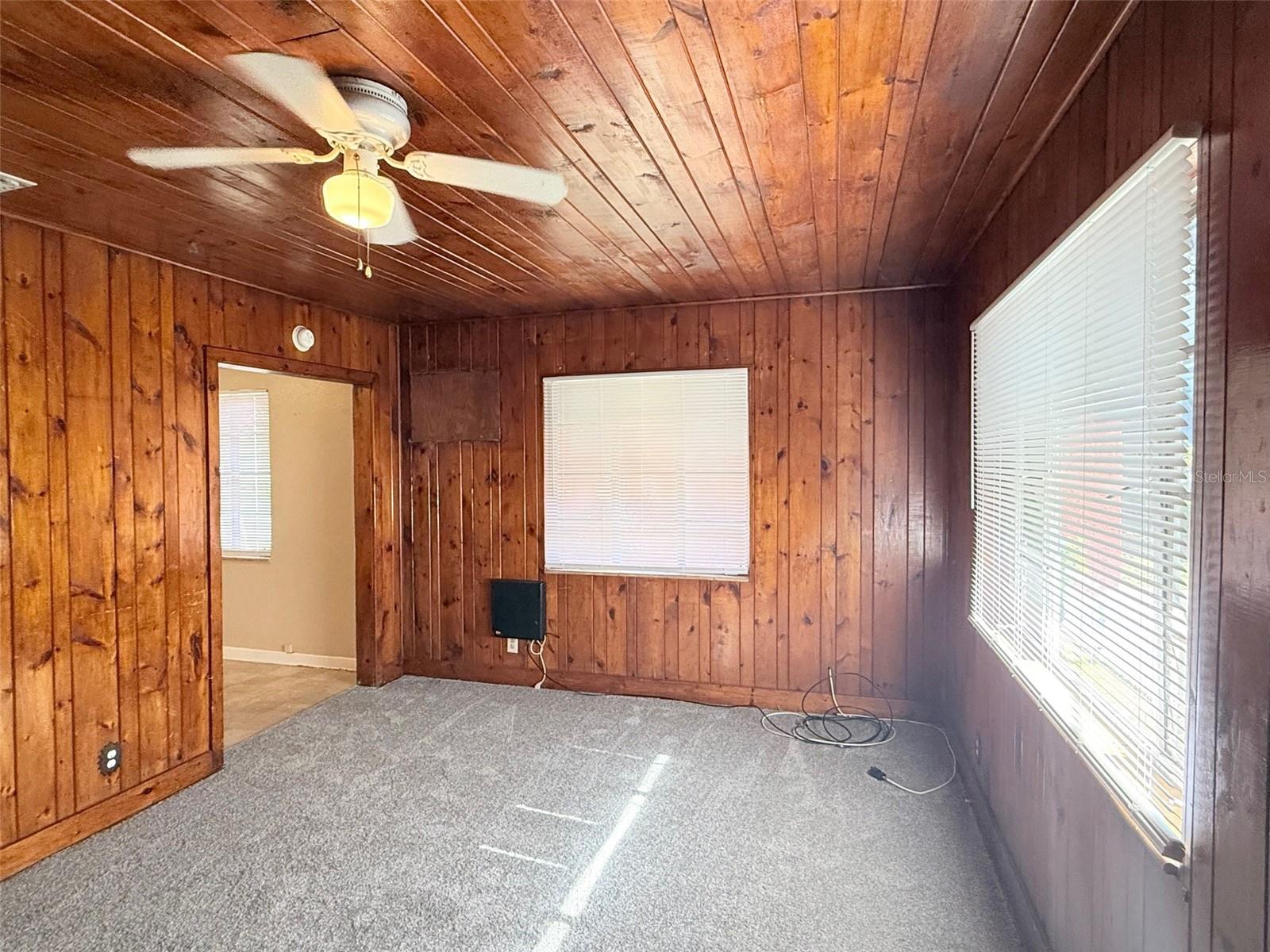 2835 DR MARTIN LUTHER KING JR STREET S