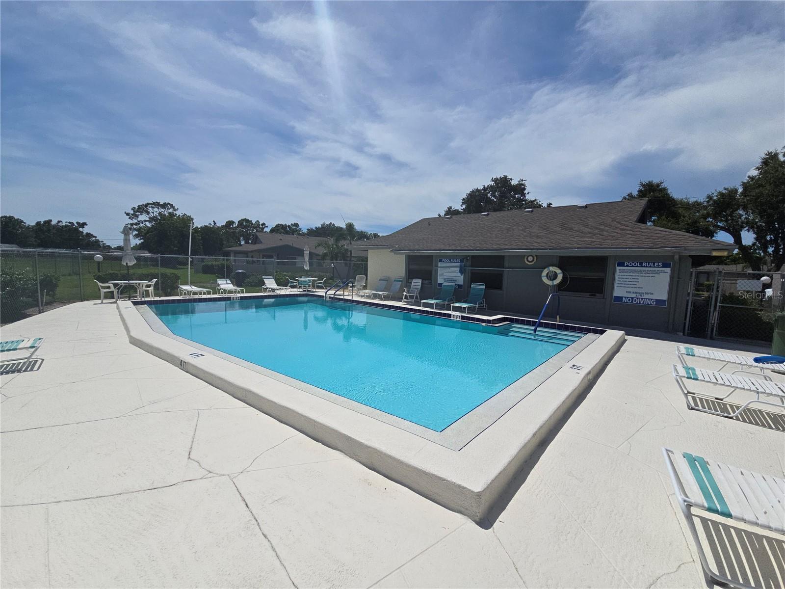 COURTYARD SQUARE - Residential