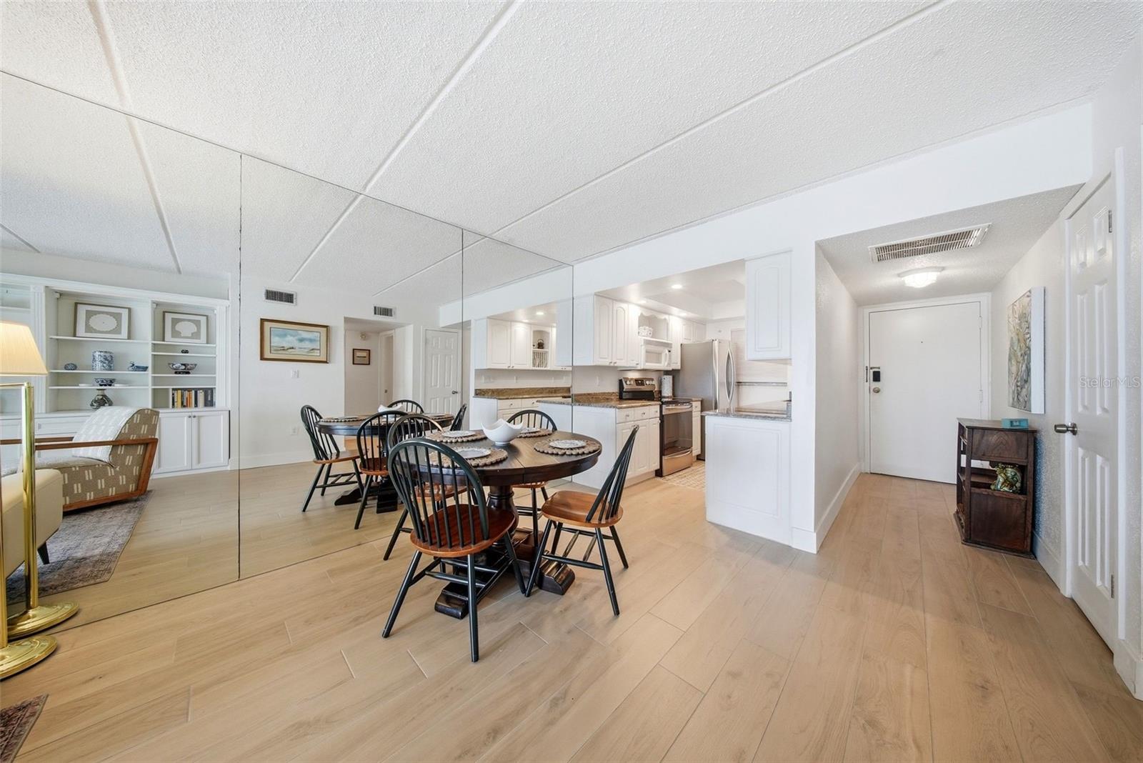 BOCA SHORES CONDO - Residential