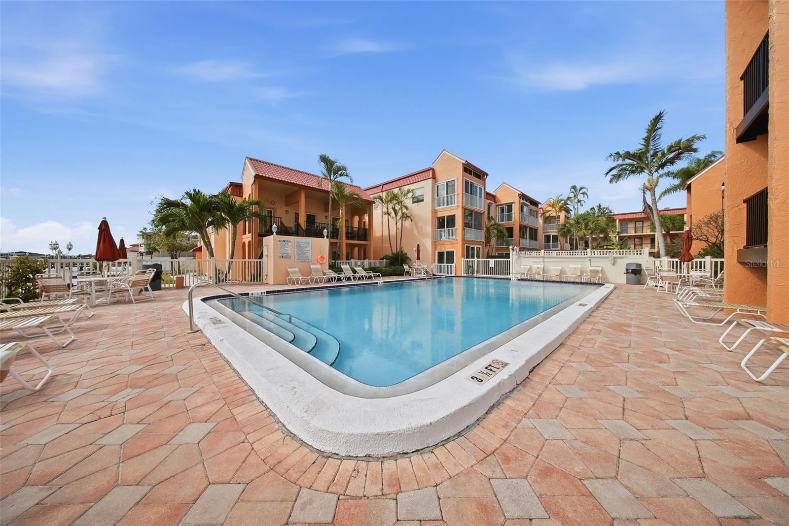 BOCA SHORES CONDO - Residential