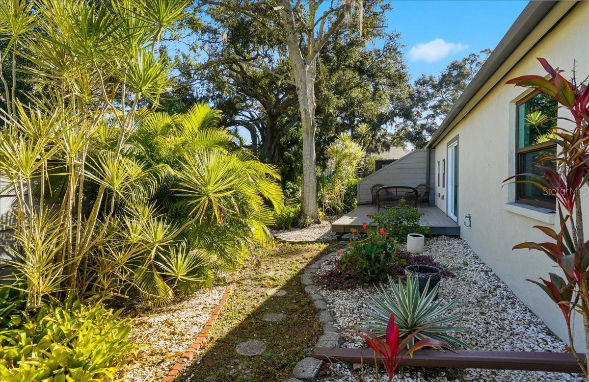 EAGLE CHASE - Residential