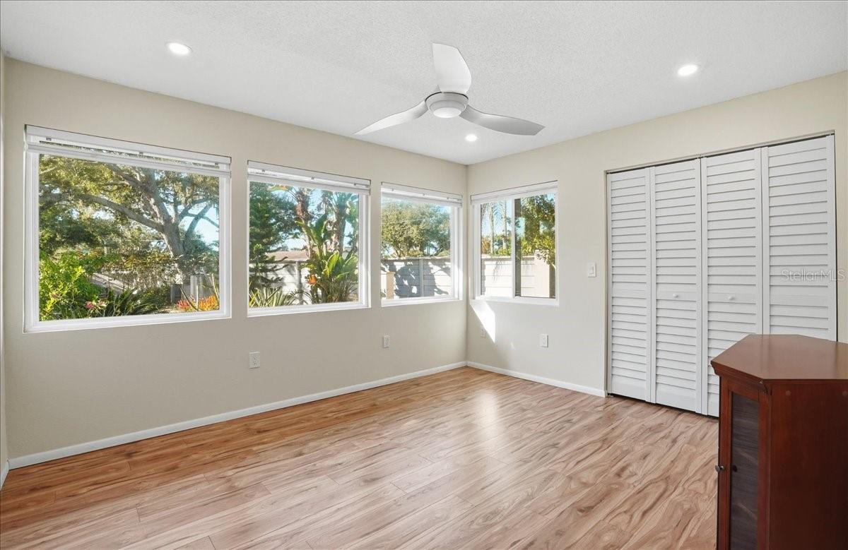 EAGLE CHASE - Residential