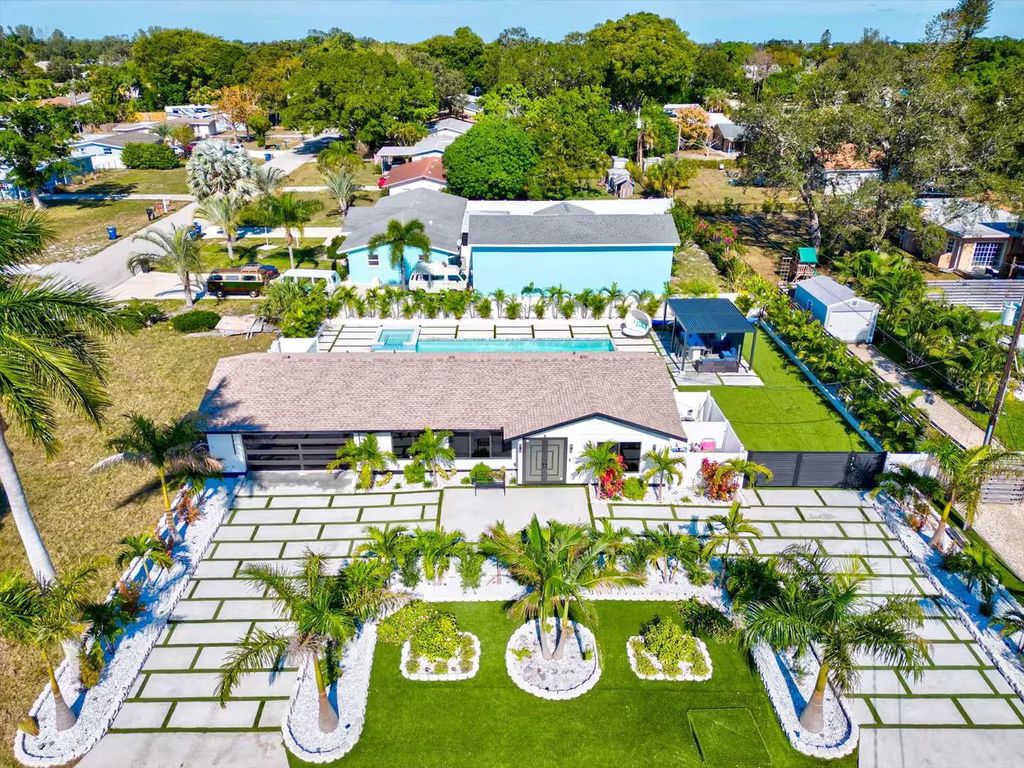 Photo of 6612 9th Avenue NW, Bradenton, FL 34209 (MLS # TB8486620)