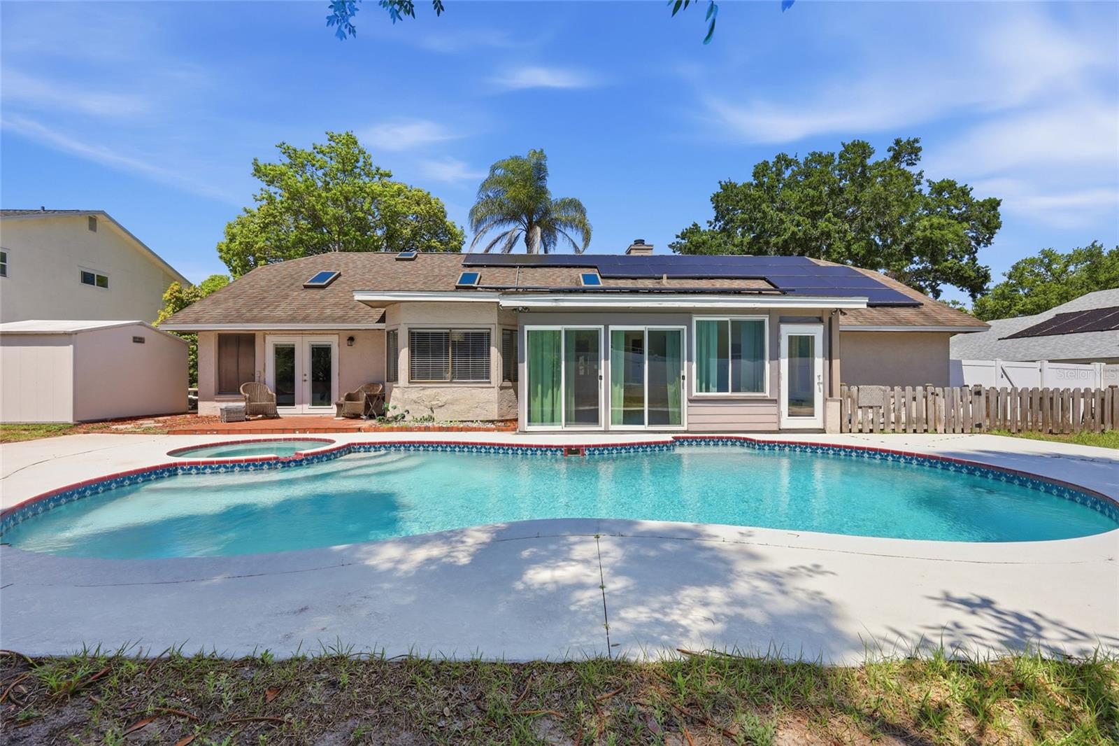 TIFFANY WOODS - Residential