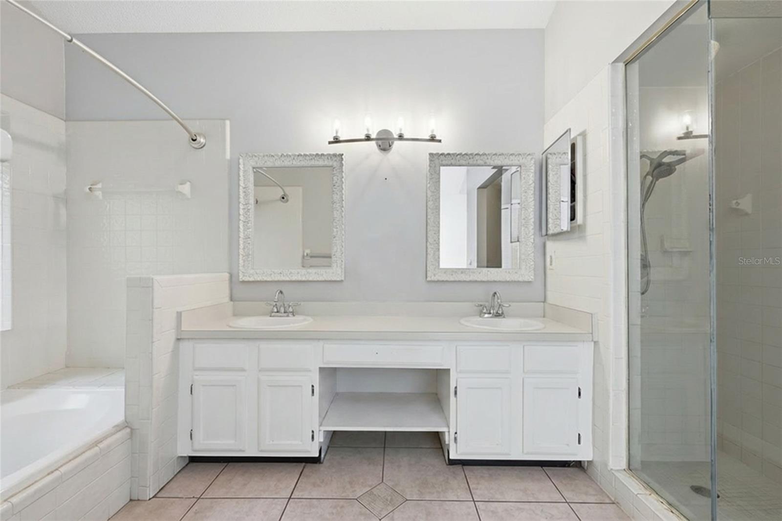 TIFFANY WOODS - Residential