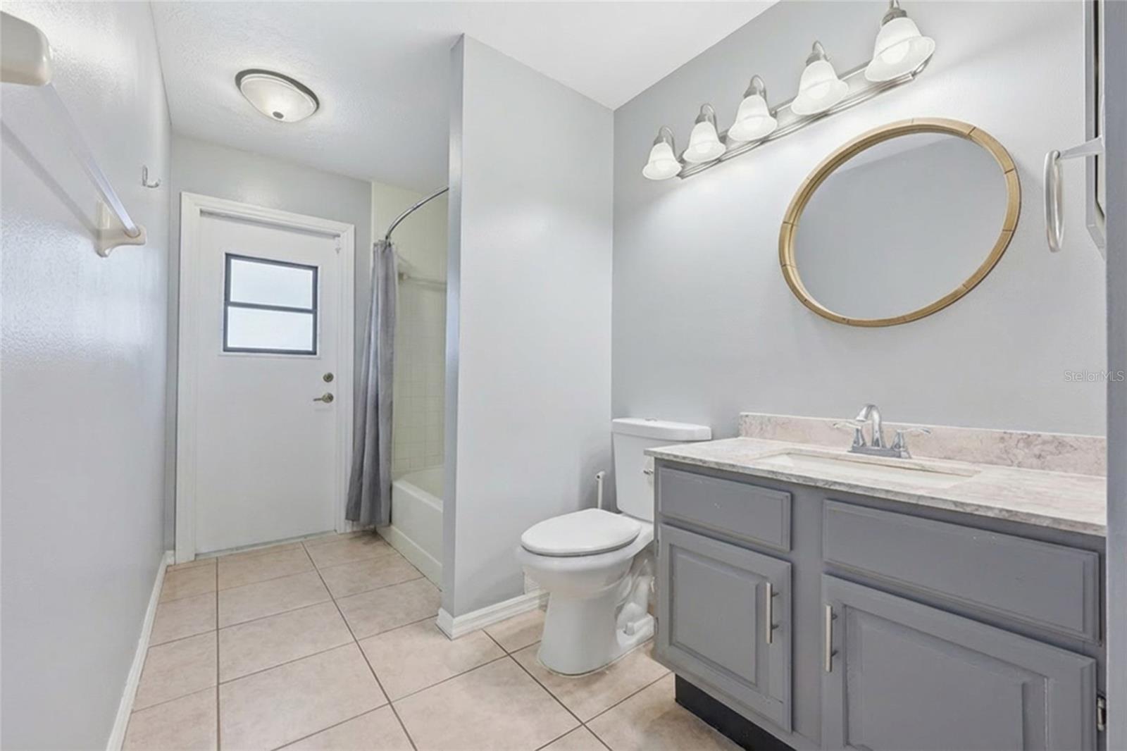 TIFFANY WOODS - Residential