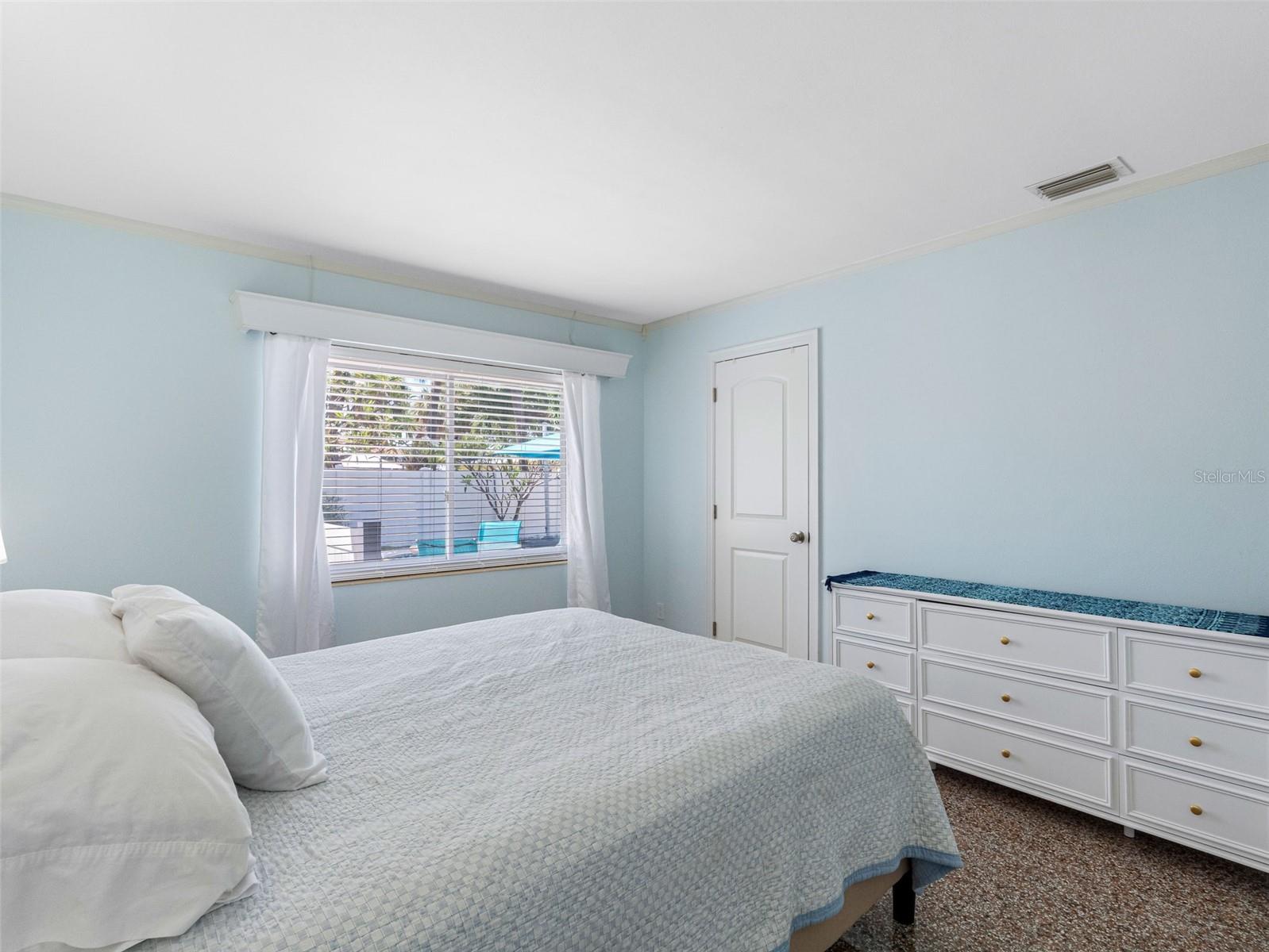 ST PETERSBURG BEACH NORTH UNIT 7 - Residential