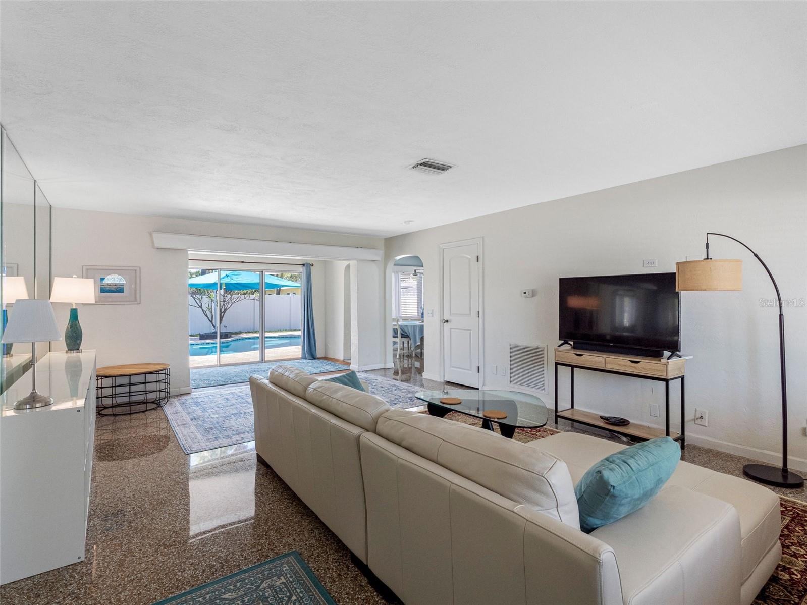 ST PETERSBURG BEACH NORTH UNIT 7 - Residential
